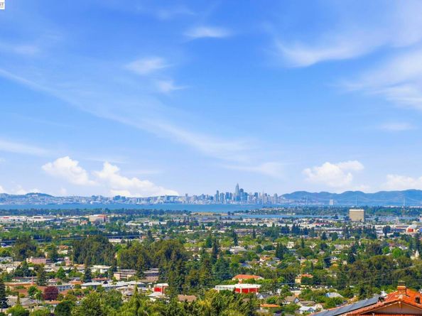 1961 Marineview Dr, San Leandro CA 94577