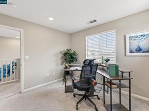 24552 Autumn Mist Way, Hayward CA 94544
