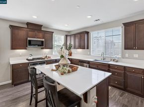 24552 Autumn Mist Way, Hayward CA 94544