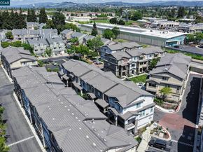 24552 Autumn Mist Way, Hayward CA 94544