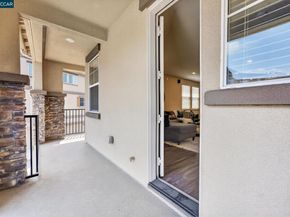 24552 Autumn Mist Way, Hayward CA 94544