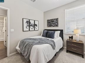 24552 Autumn Mist Way, Hayward CA 94544