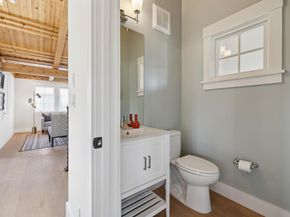 4436 Howe St, Oakland CA 94611