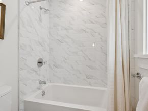 4436 Howe St, Oakland CA 94611