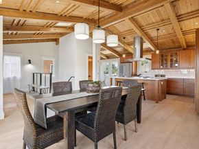 4436 Howe St, Oakland CA 94611