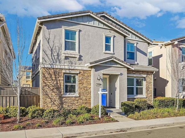 2933 Stringham Way, Dublin CA 94568