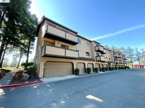 93 Shaniko Cmn 24, Fremont CA 94539