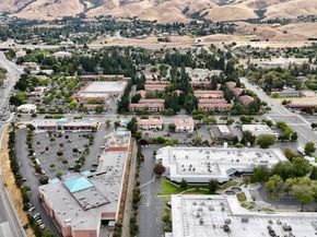 93 Shaniko Cmn 24, Fremont CA 94539