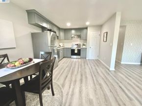 93 Shaniko Cmn 24, Fremont CA 94539