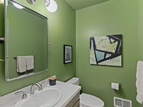 38 Drake Ln, Oakland CA 94611