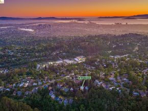 38 Drake Ln, Oakland CA 94611