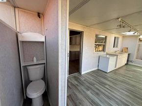 1362 Esser Ave, San Leandro CA 94579