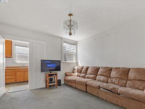 40 Acton St, Daly City CA 94014