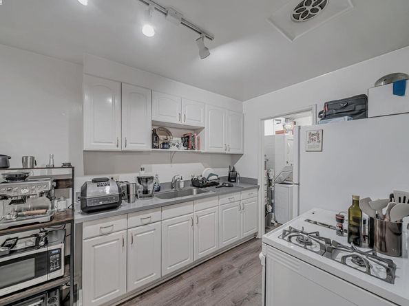 4655 Augustine St, Pleasanton CA 94566