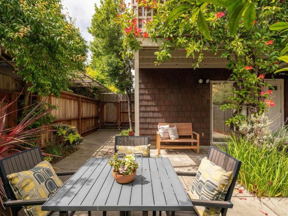 1812 Dwight Way 12, Berkeley CA 94703