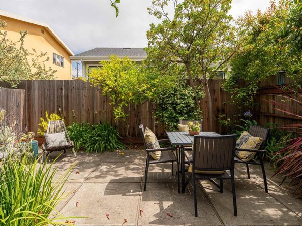 1812 Dwight Way 12, Berkeley CA 94703