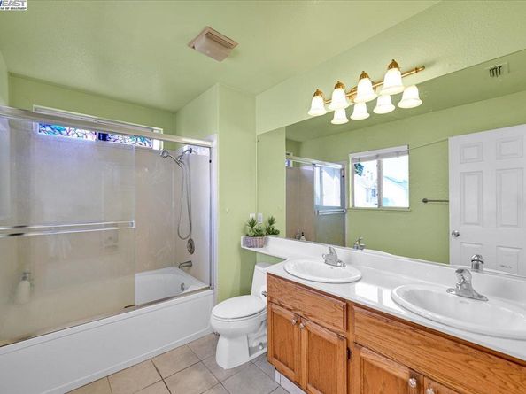 16230 Calypso Ct, San Leandro CA 94578