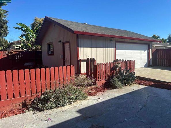 1560 170Th Ave, Hayward CA 94541