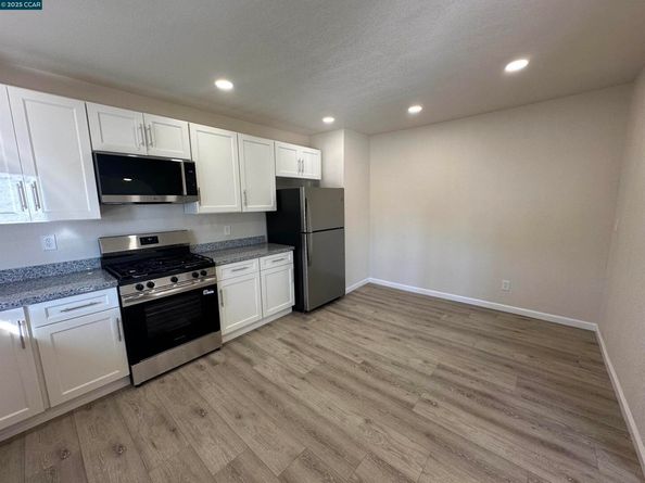1560 170Th Ave, Hayward CA 94541