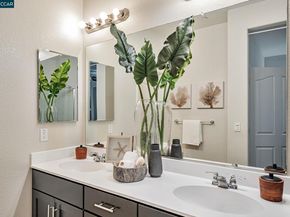 6555 S Mariposa Ct, Dublin CA 94568