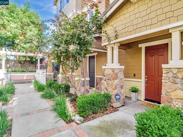 6555 S Mariposa Ct, Dublin CA 94568