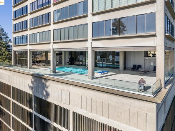 565 Bellevue Ave 806, Oakland CA 94610