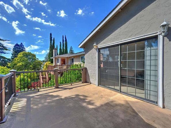 4347 Moreland Dr, Castro Valley CA 94546