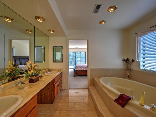 4347 Moreland Dr, Castro Valley CA 94546