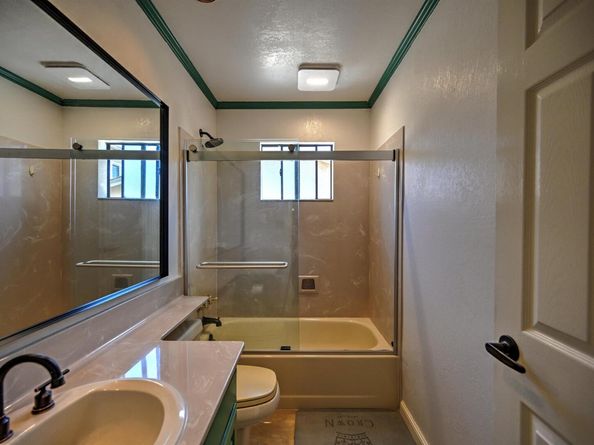 4347 Moreland Dr, Castro Valley CA 94546