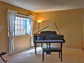 4347 Moreland Dr, Castro Valley CA 94546