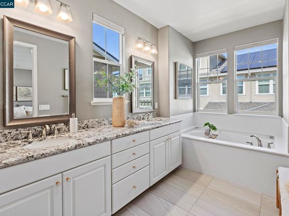 118 Wallace Cir, Moraga CA 94556