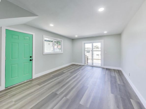 2131 Pomona, Martinez CA 94553