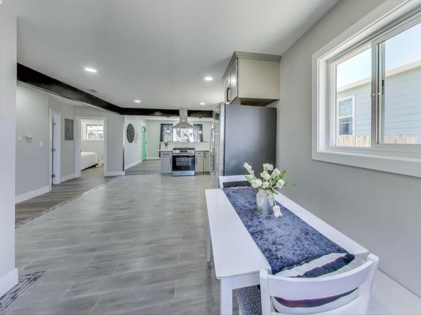 2131 Pomona, Martinez CA 94553