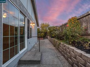 1769 Redwood Rd, Hercules CA 94547