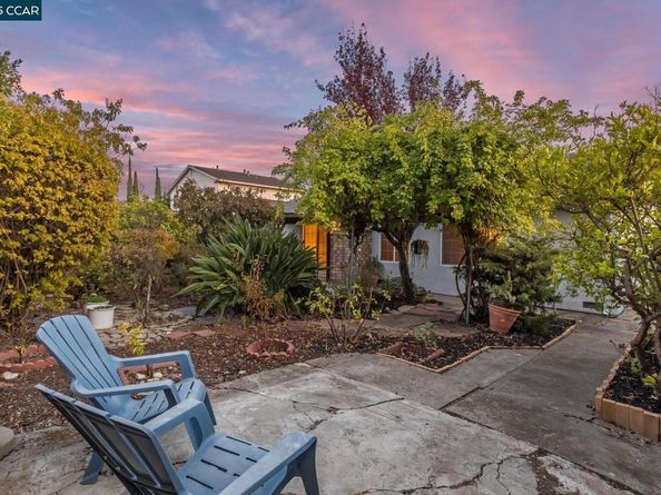 1769 Redwood Rd, Hercules CA 94547