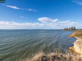 1769 Redwood Rd, Hercules CA 94547