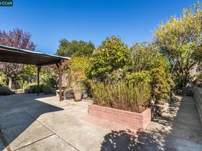 1769 Redwood Rd, Hercules CA 94547