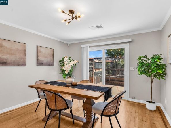 4380 Saint Charles Pl, Concord CA 94521