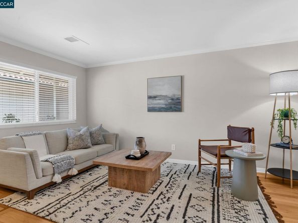 4380 Saint Charles Pl, Concord CA 94521