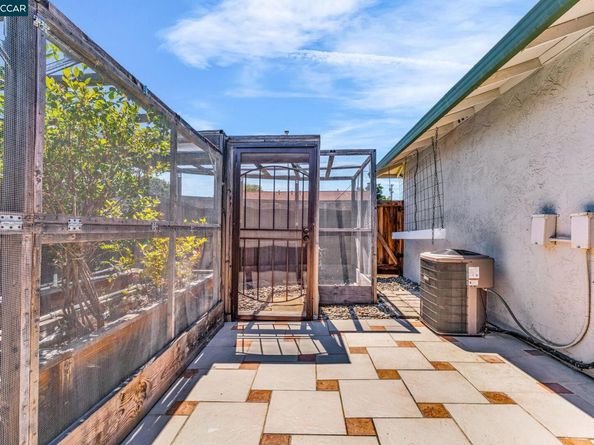4380 Saint Charles Pl, Concord CA 94521