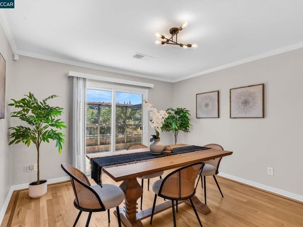 4380 Saint Charles Pl, Concord CA 94521