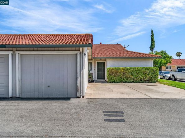 4380 Saint Charles Pl, Concord CA 94521