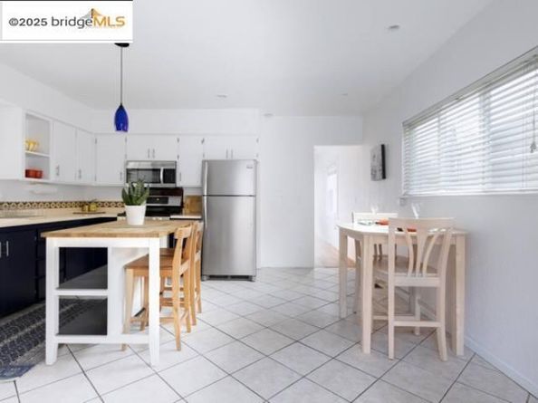 6432 Sunnymere, Oakland CA 94605