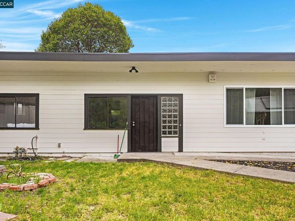 2326 Estrella Ct, Pinole CA 94564