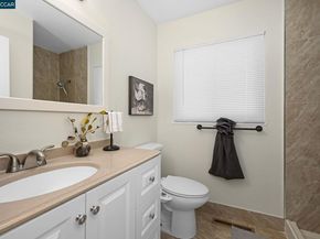 2326 Estrella Ct, Pinole CA 94564
