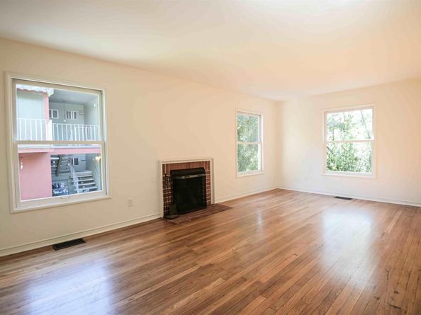 2218 Parker St, Berkeley CA 94704