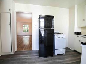 2218 Parker St, Berkeley CA 94704
