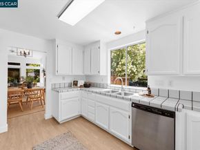 1731 Indian Wells Way, Clayton CA 94517