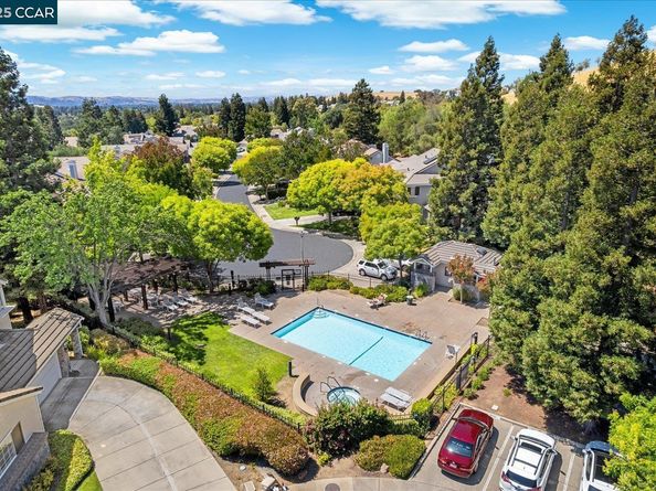 1731 Indian Wells Way, Clayton CA 94517