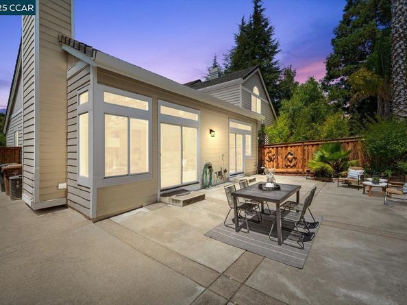 1731 Indian Wells Way, Clayton CA 94517